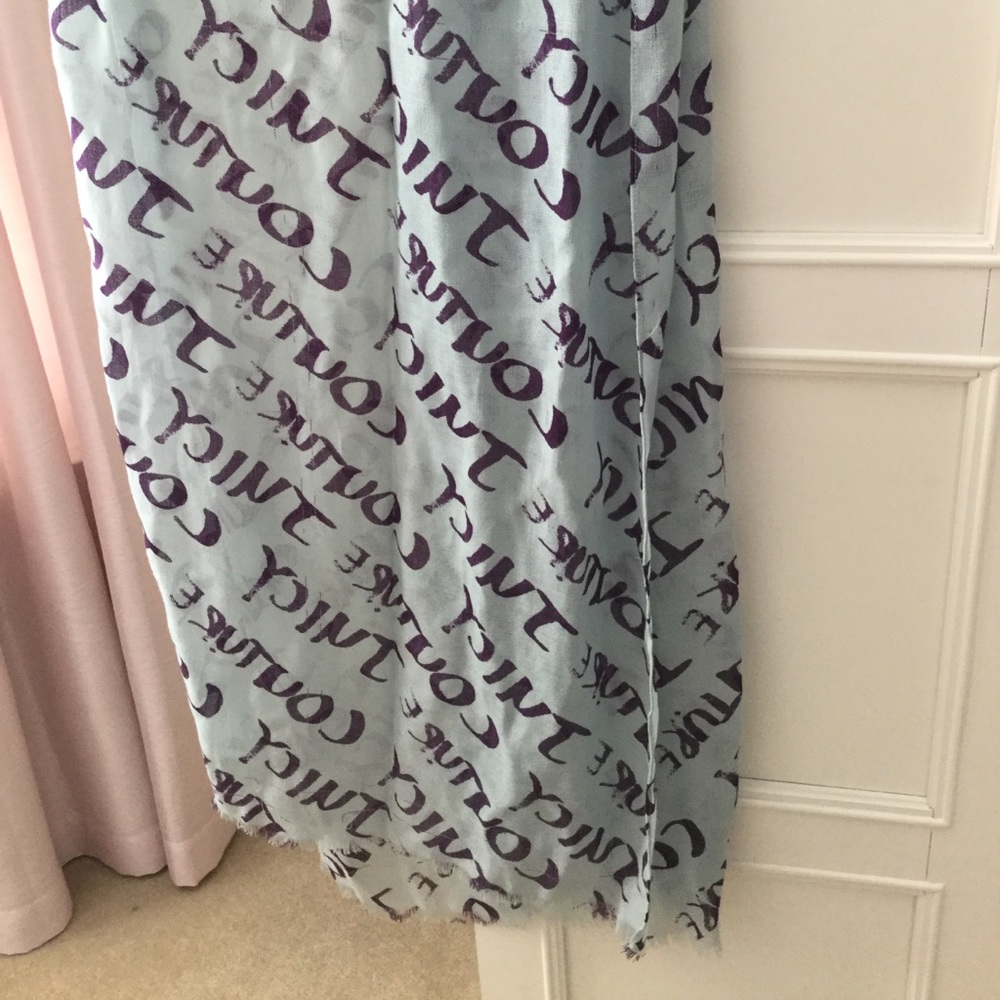 Juicy Couture scarf